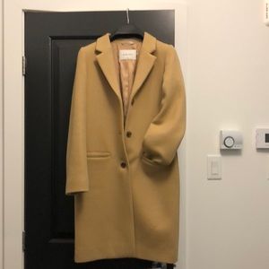 Wool trench from Aritzia…. Great for fall worn once… non smoker home